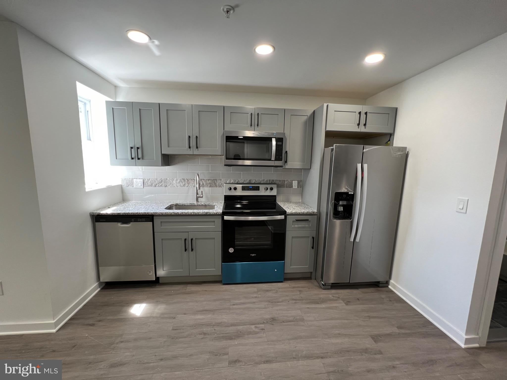 2321 N 2Nd Street – photo 2