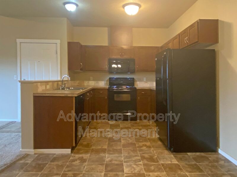 519 N Catron Place – photo 2
