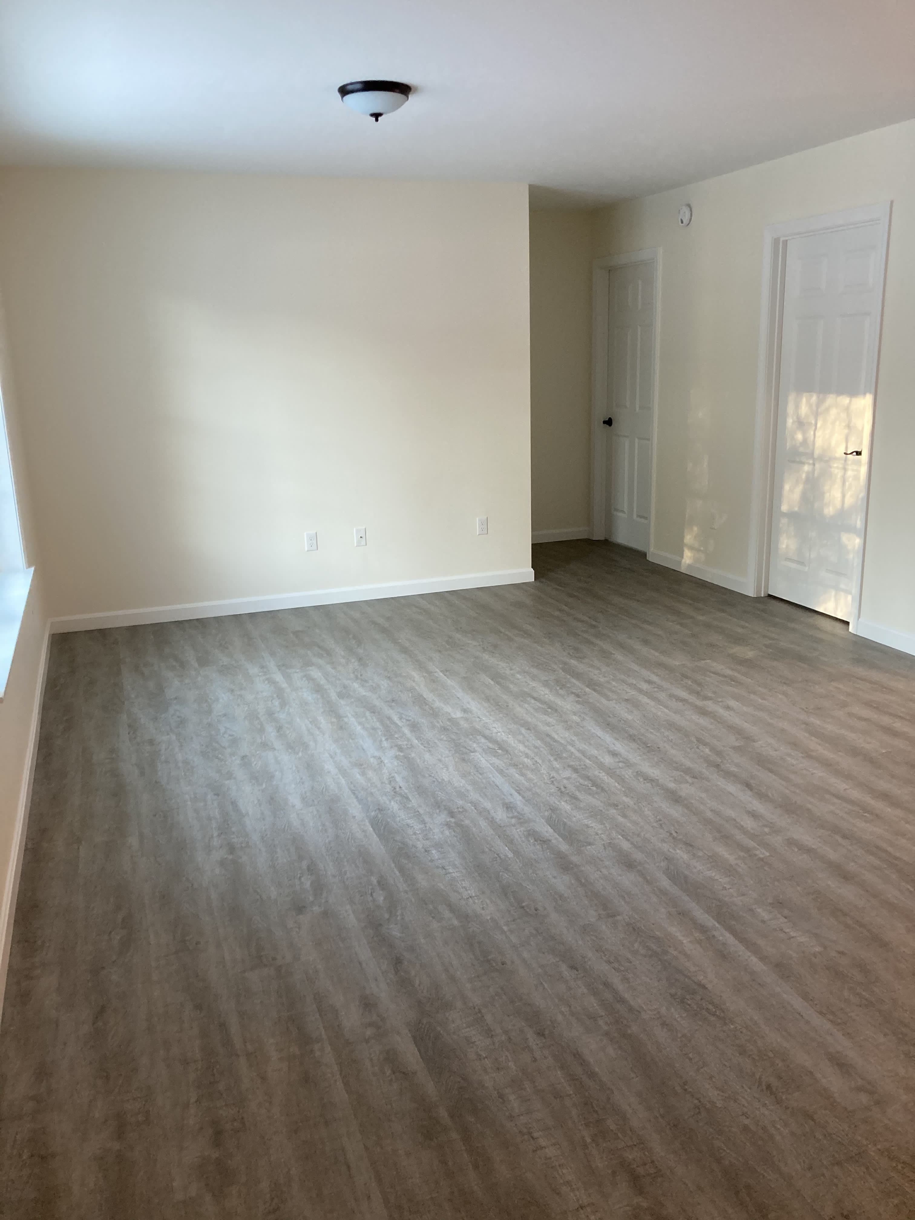 27 Maple St – photo 4