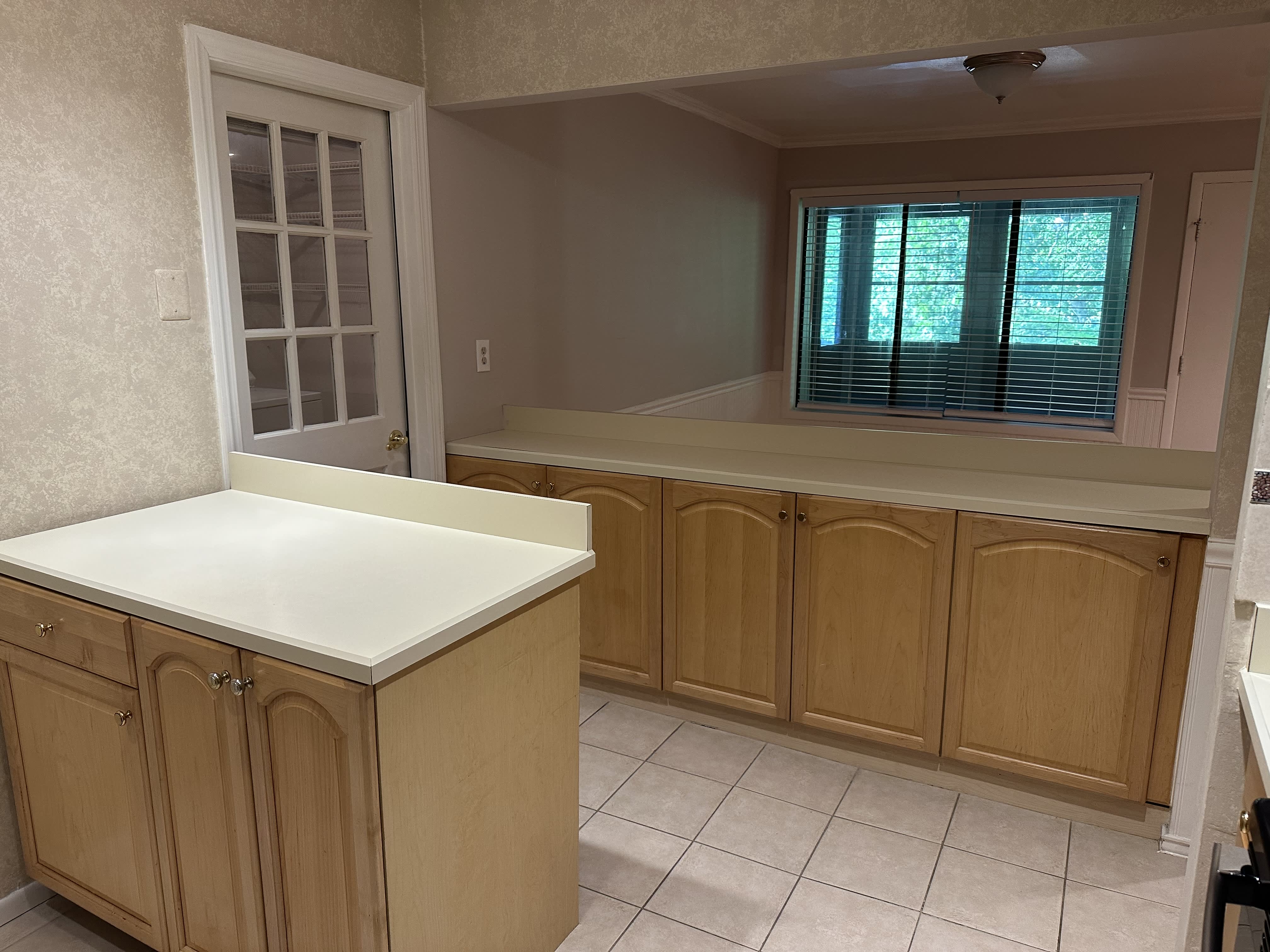 111 Amberly Drive – photo 4