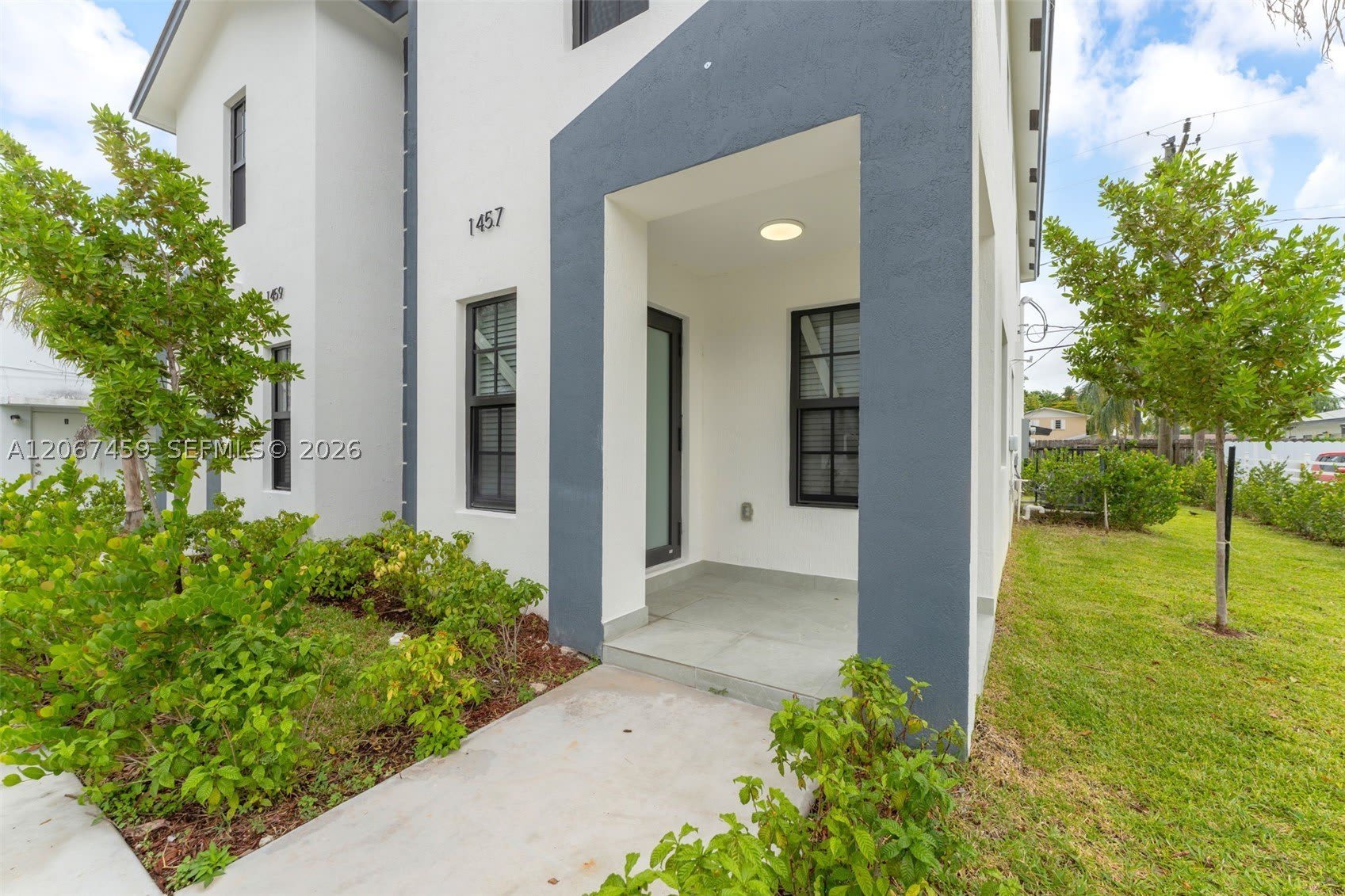 1457 NW 2ND AVE – photo 3