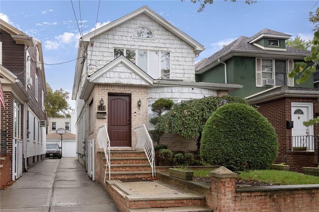 75 78th Street – photo 1