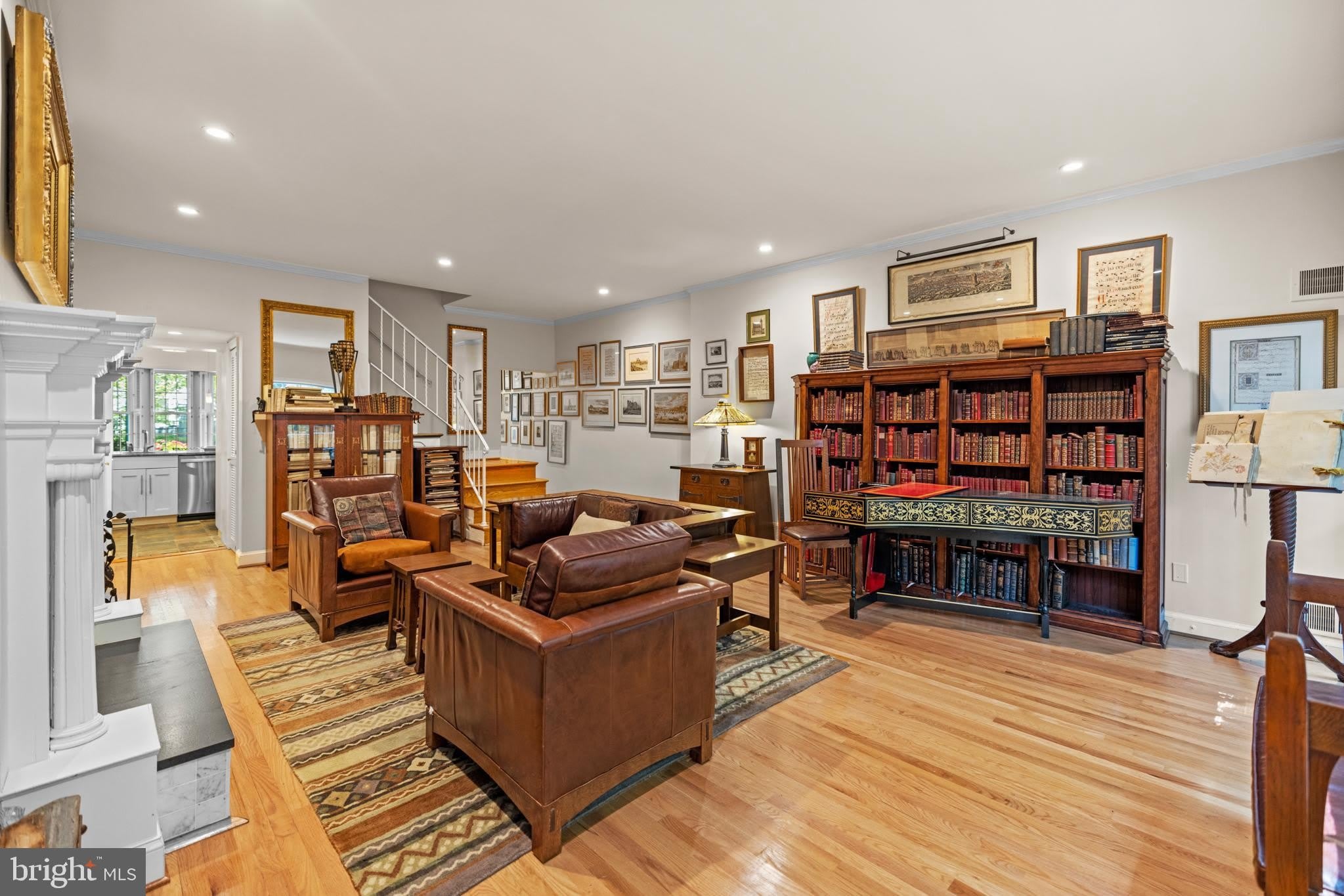2426 I Street NW – photo 4