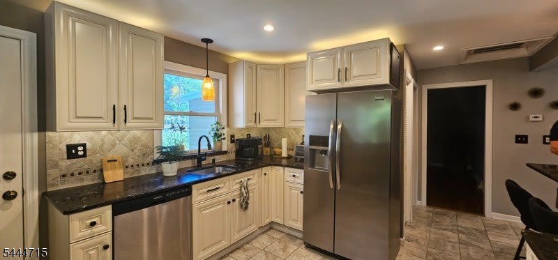 9 Harrison Rd – photo 5