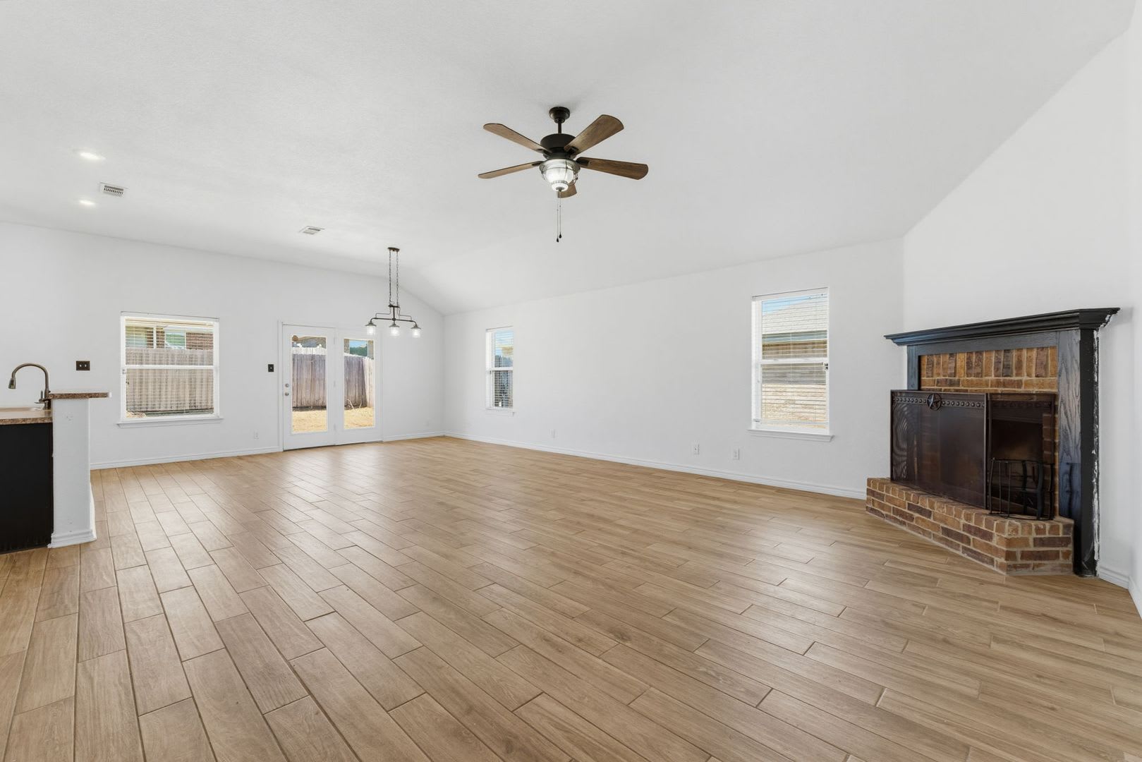 2604 Montague County Dr. – photo 2