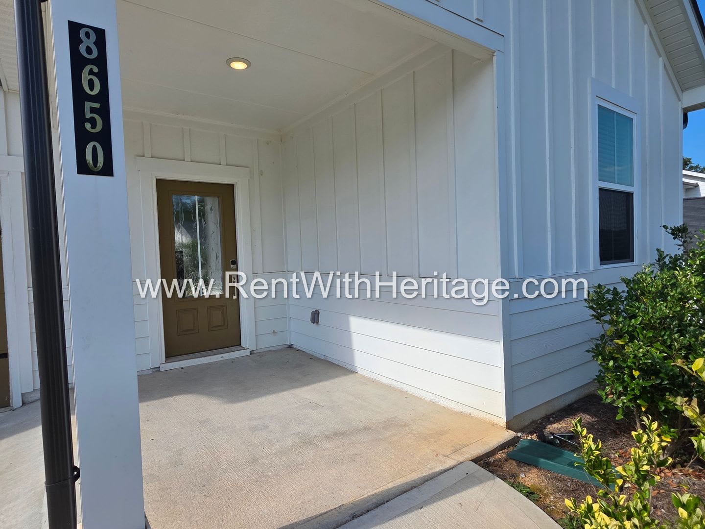 Gorgeous New Modern Home 5Bd 3 Ba Upgrades Galore Popular Ashley Falls Subdivision Great Location – photo 4
