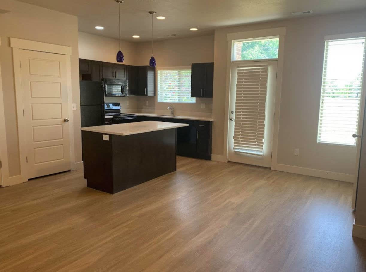 Madrona Townhomes – photo 3