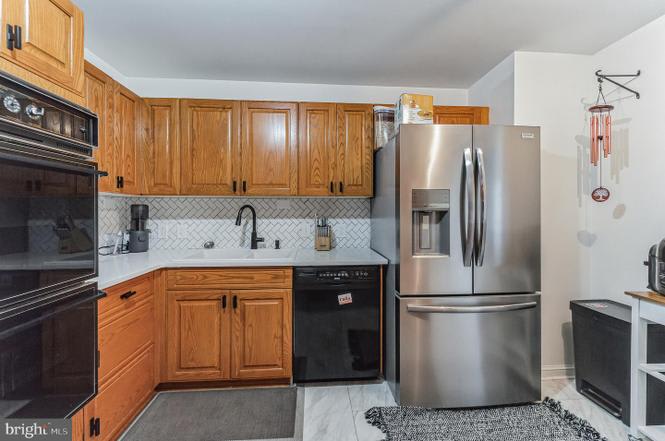 10 East Lee Street – photo 5