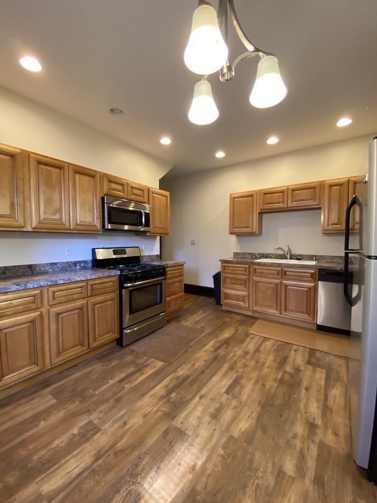 950 Second Street – photo 2