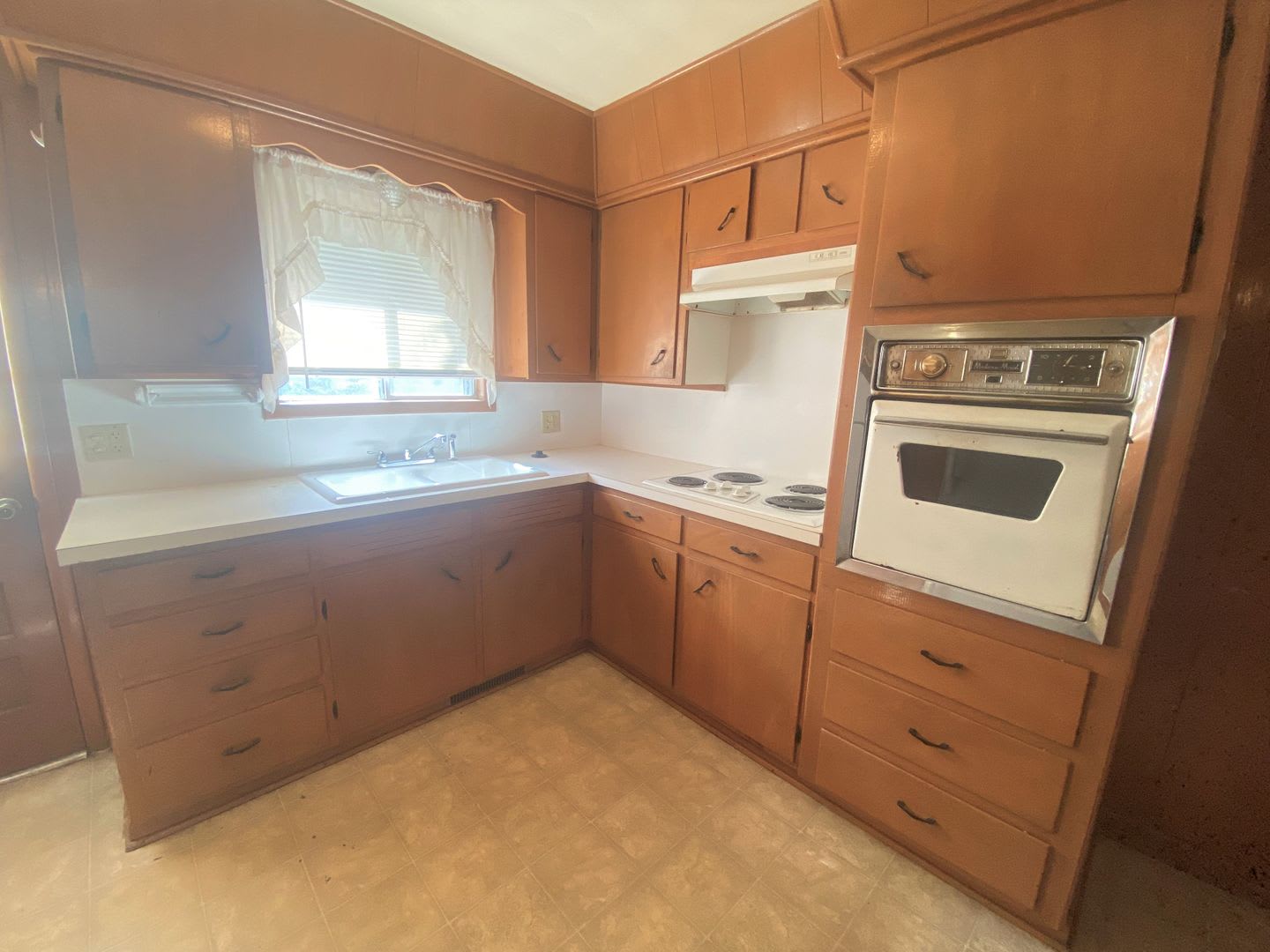 2-Bedroom Duplex in Springfield – photo 4