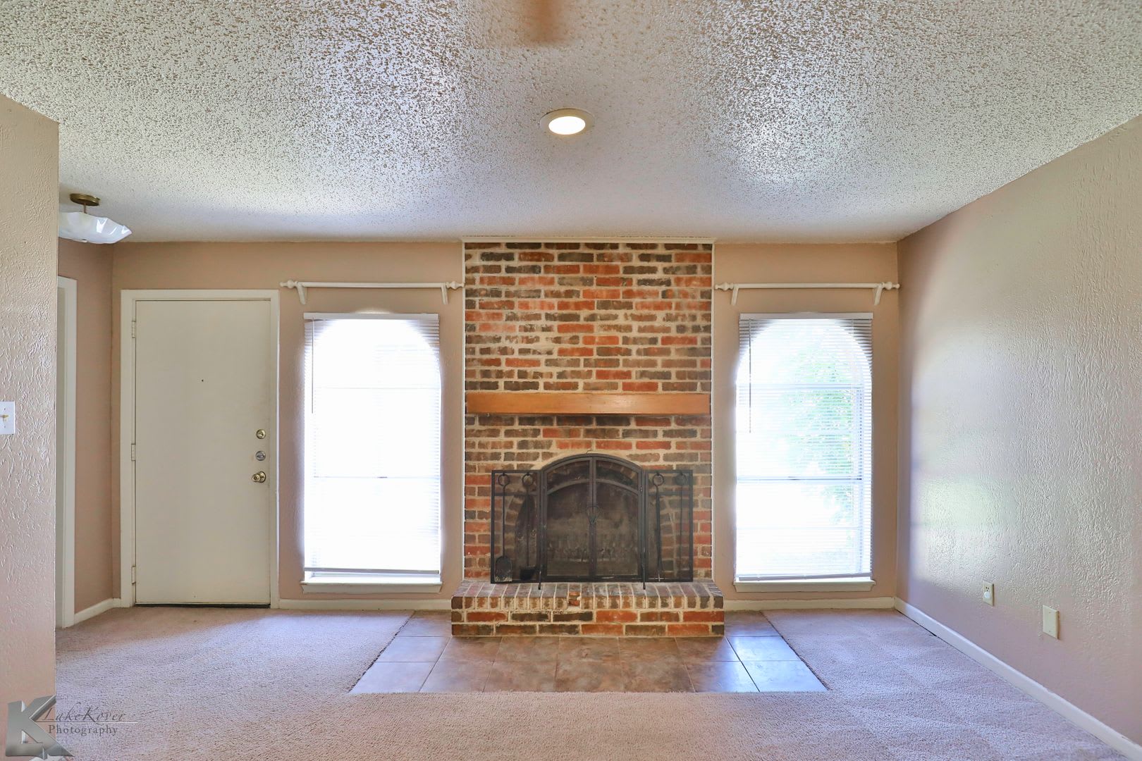 3/2/2 DUPLEX near ACU! – photo 4