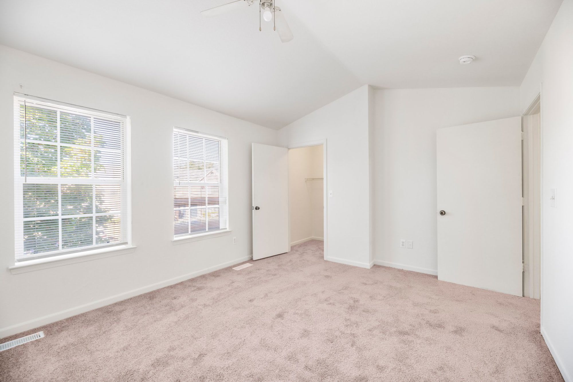 Brookstone Apartments – photo 4
