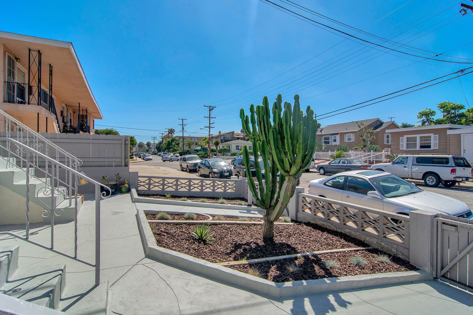 Cozy Remodeled 2 Beds 1 Bath Apt In Point Loma – photo 4