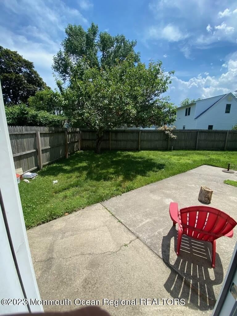 921 Woodgate Avenue – photo 4