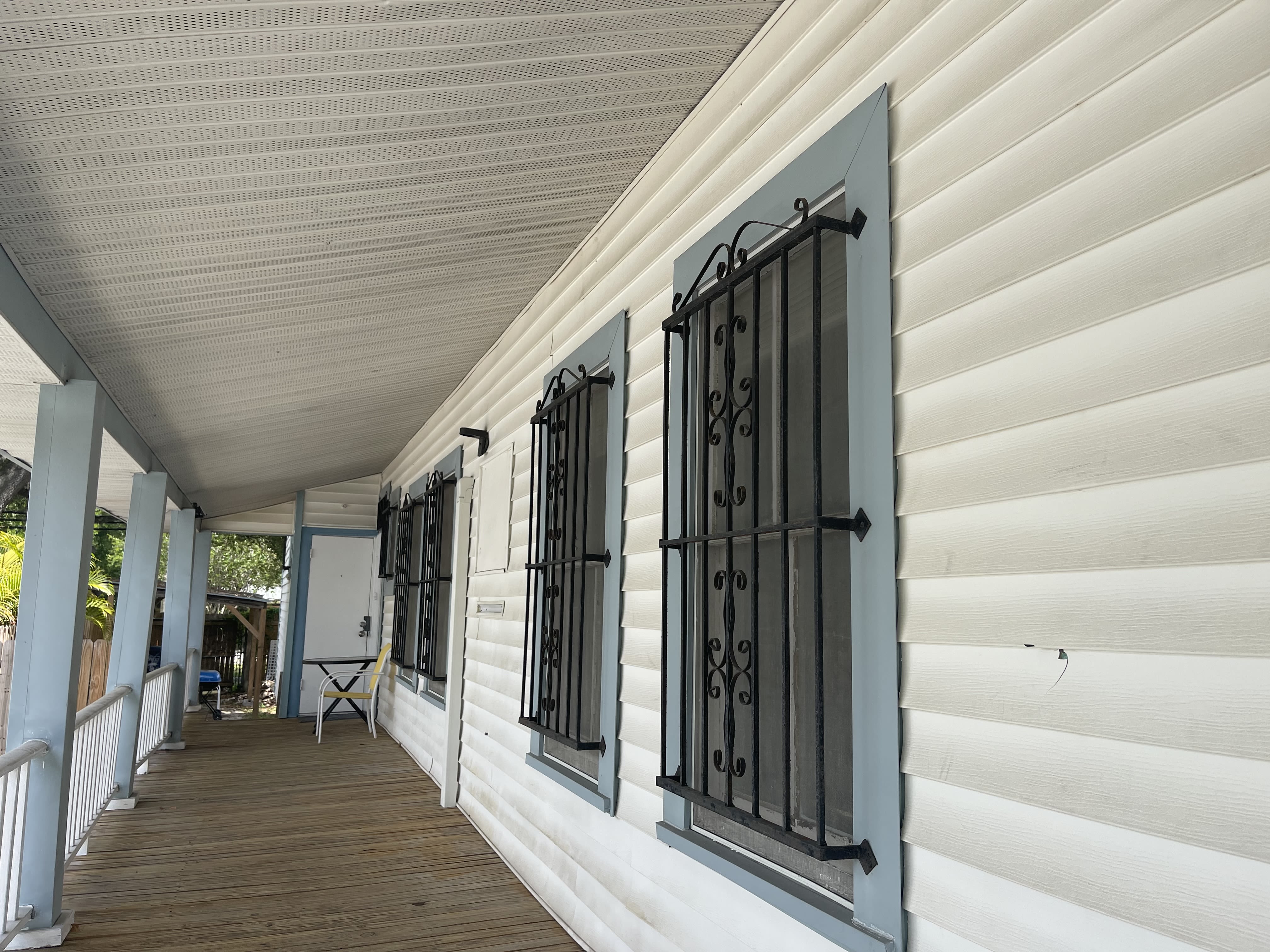 912 East Saint Clair Street – photo 5
