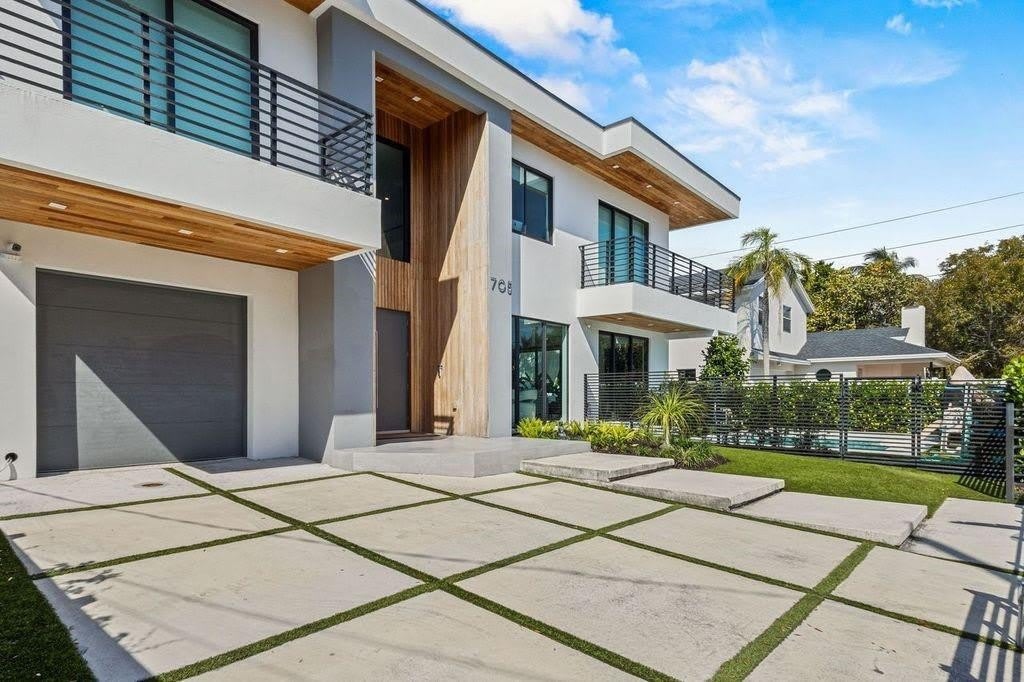 705 Sw 8Th Terrace – photo 5