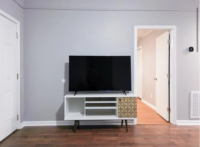 356 Kingview Drive – photo 3