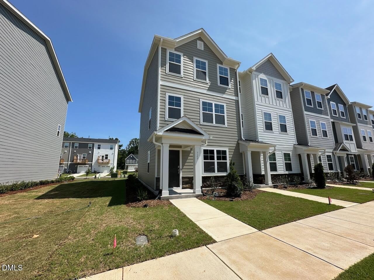 328 Carolina Springs Boulevard – photo 2