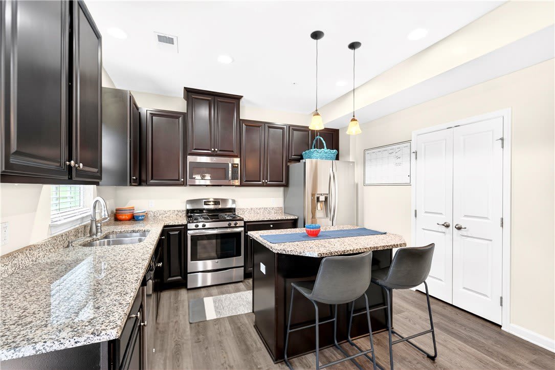108 Noble Woods Dr – photo 3