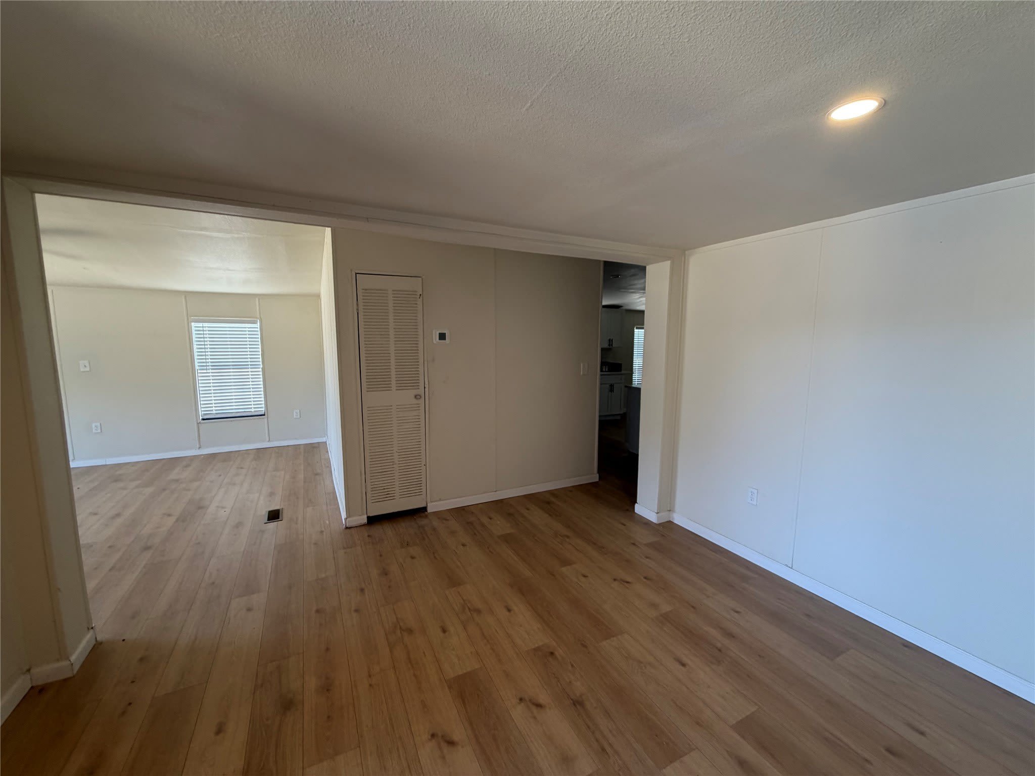 715 Comanche Cove Drive – photo 2