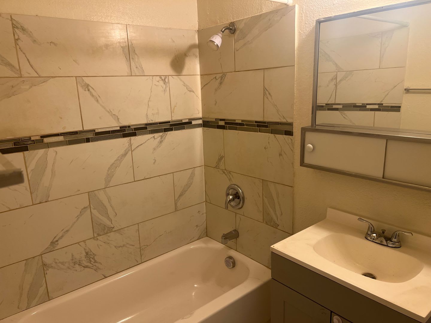 Affordable 1BED, 1BATH APARTMENT – photo 5