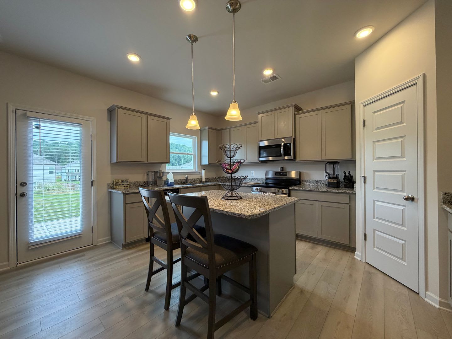 Large 5/3 House in Longbrook Subdivision- $2,495 – photo 5