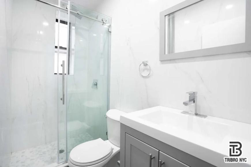 1717 east 8th street – photo 3