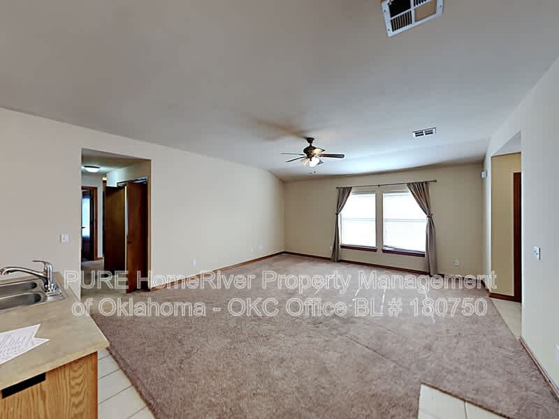 602 Garrison Ln – photo 4