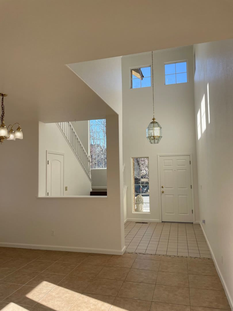 Large Home Off Mcarran – photo 4