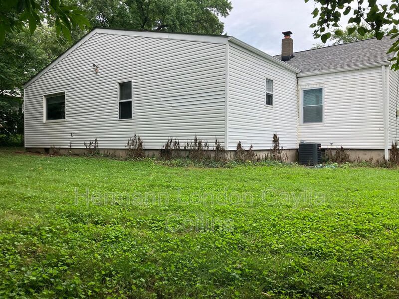 251 Georgia Avenue – photo 2
