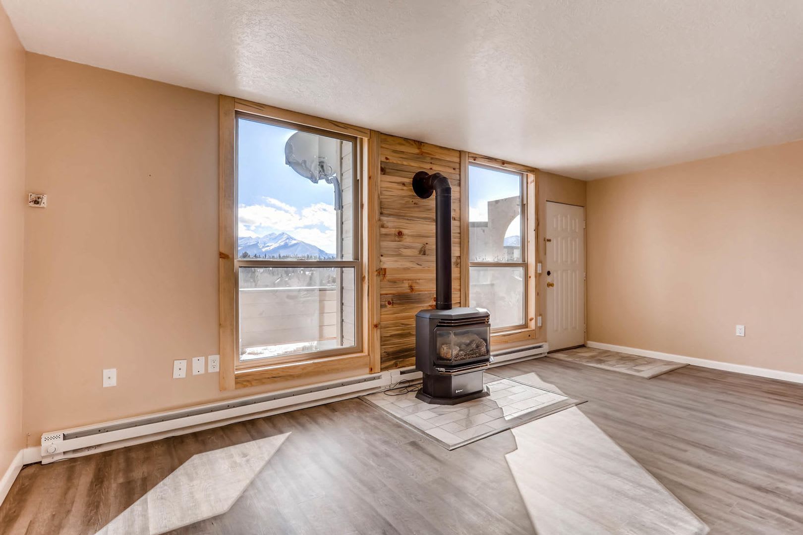3 Bed Condo In Dillon! – photo 3