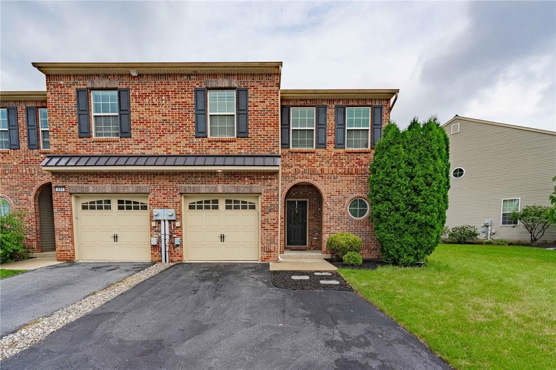 253 Milkweed Drive – photo 1