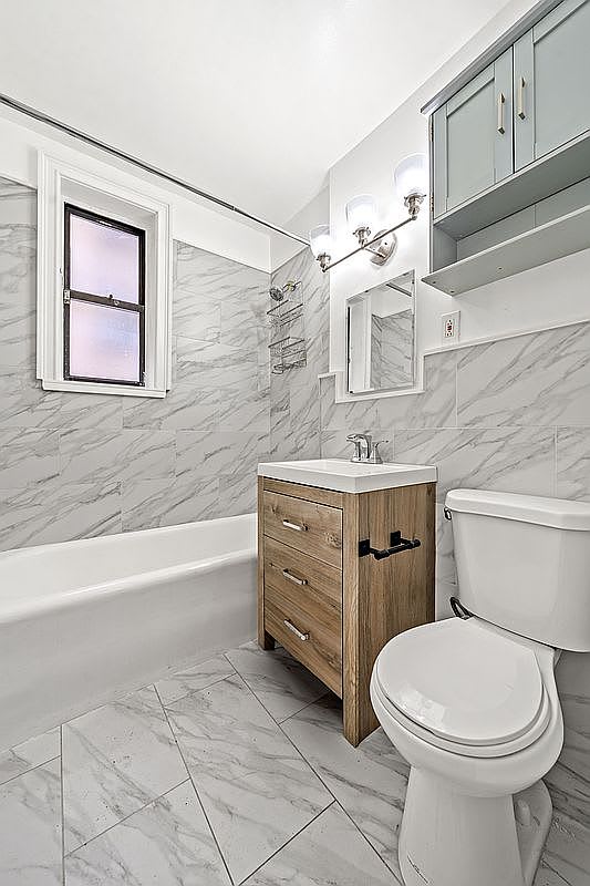 1040 Carroll St Apt 2K – photo 5