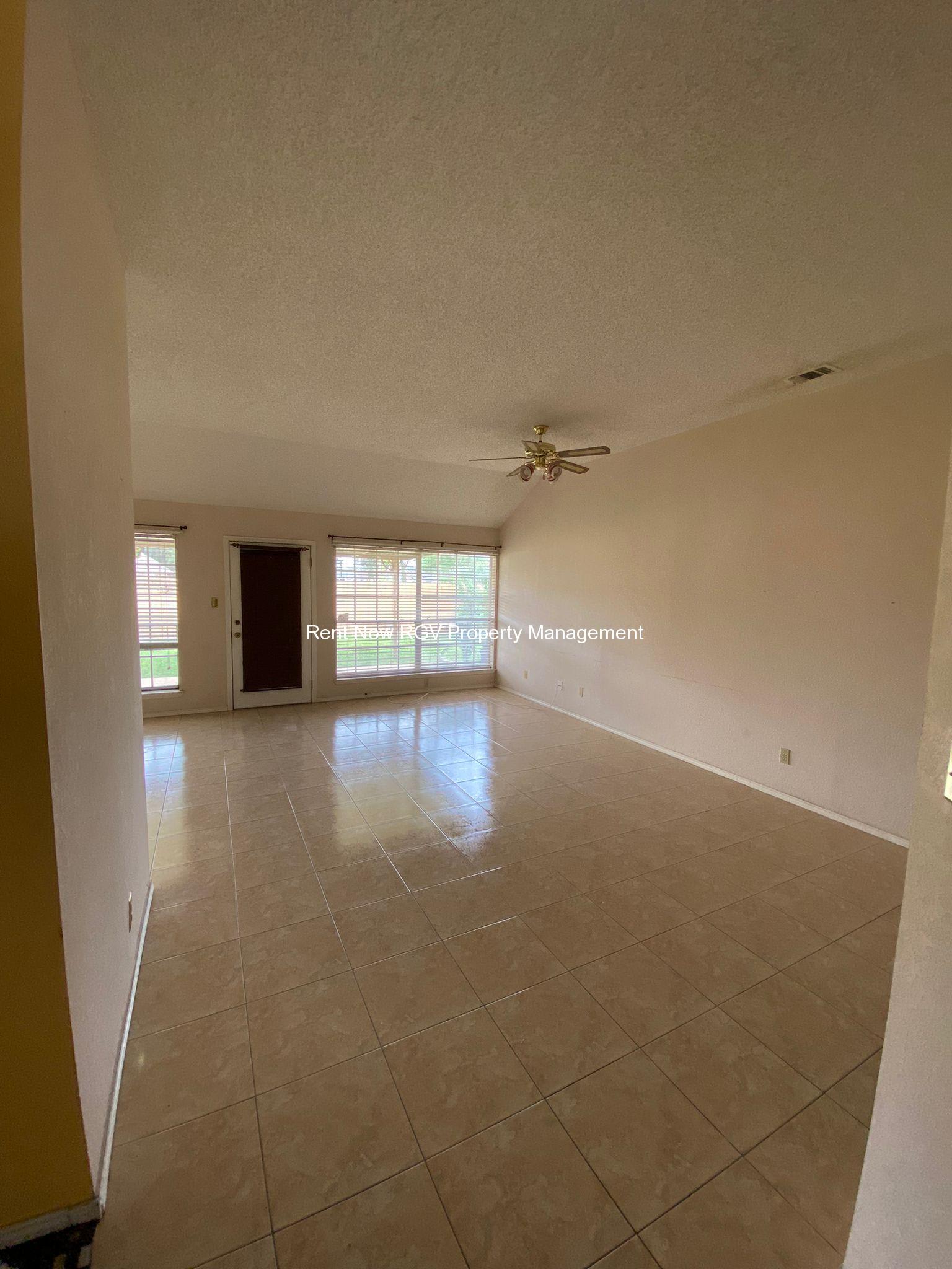 2113 E 29th St – photo 3
