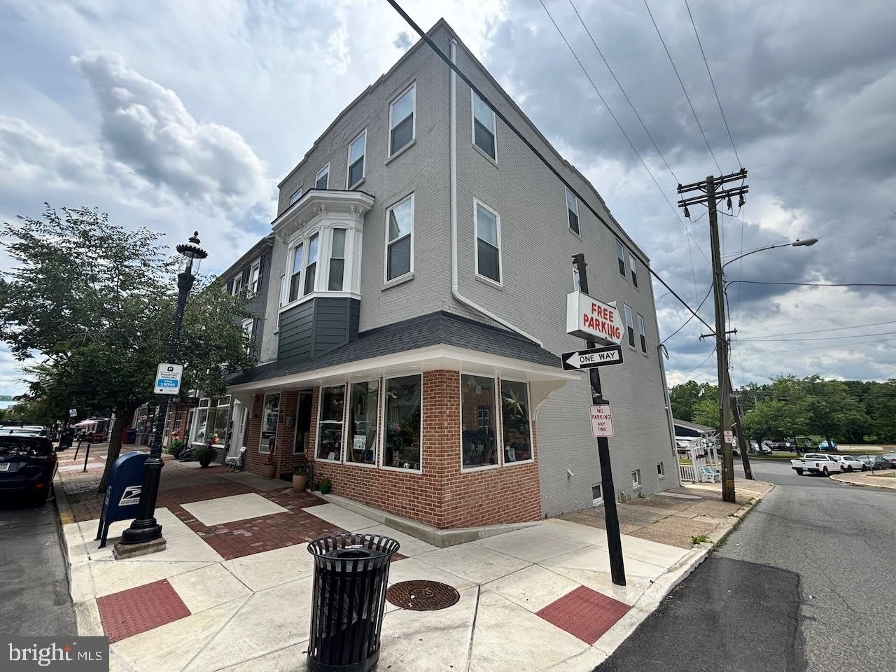 328 MILL Street – photo 2