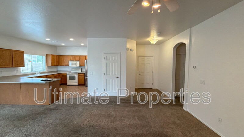 13849 West Maui Lane – photo 4