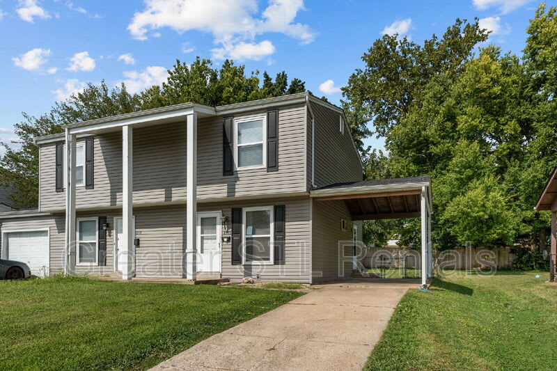 2115 Campus Dr – photo 3