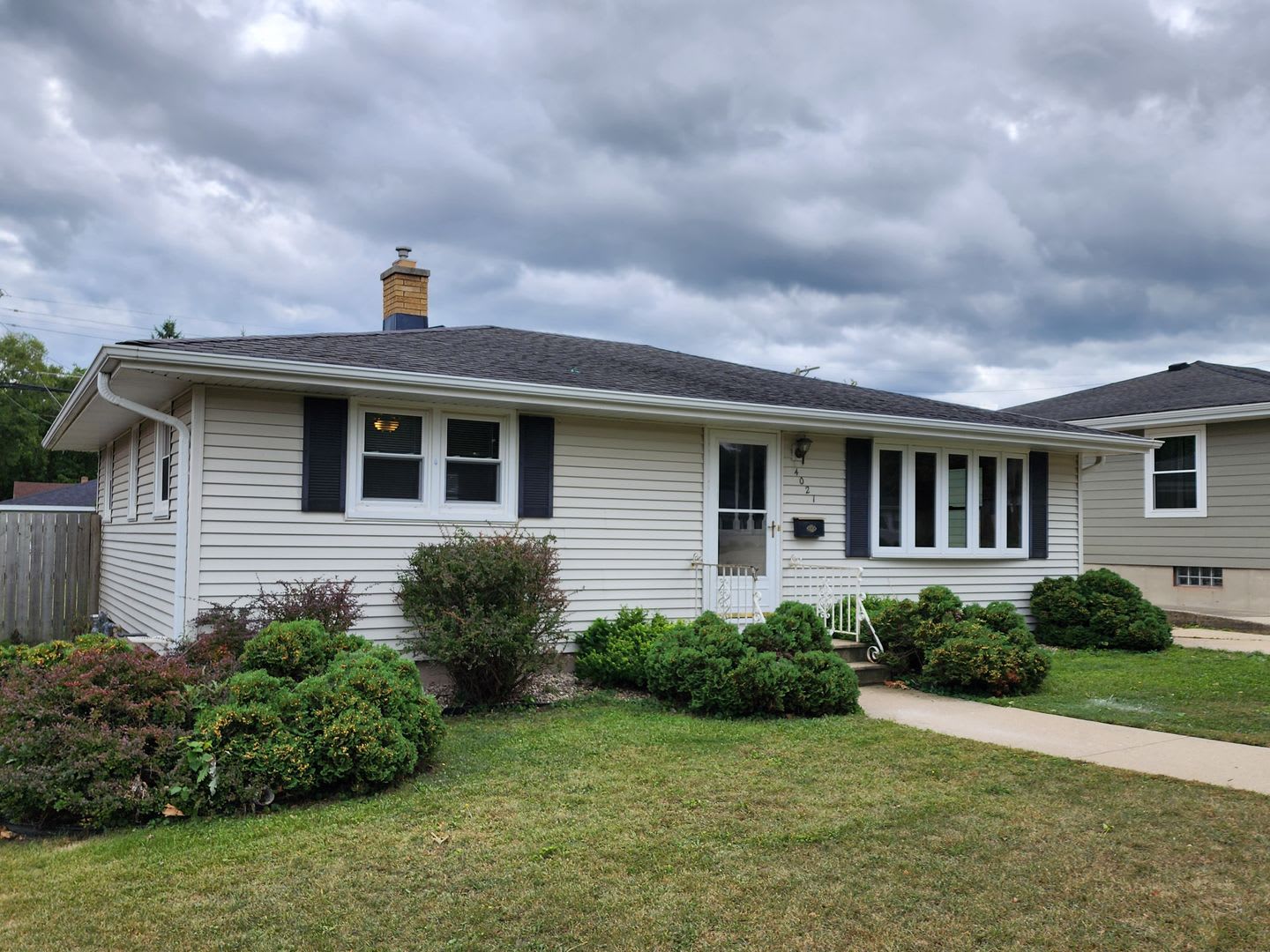 3 bedroom ranch in Forest Park – photo 2