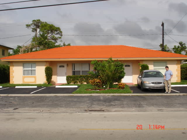 419 Sw 15Th St – photo 1