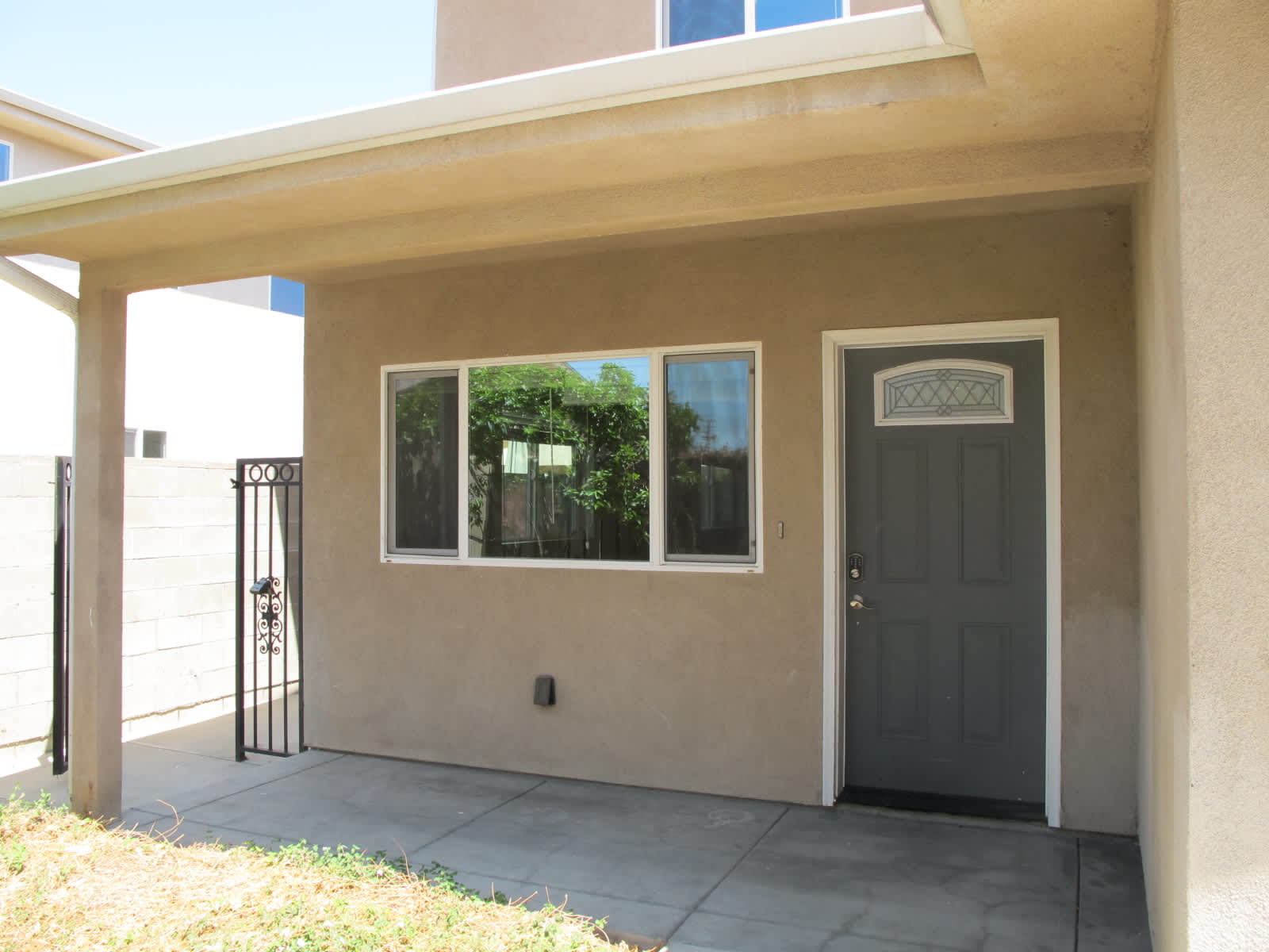 7542 Denny Avenue – photo 2