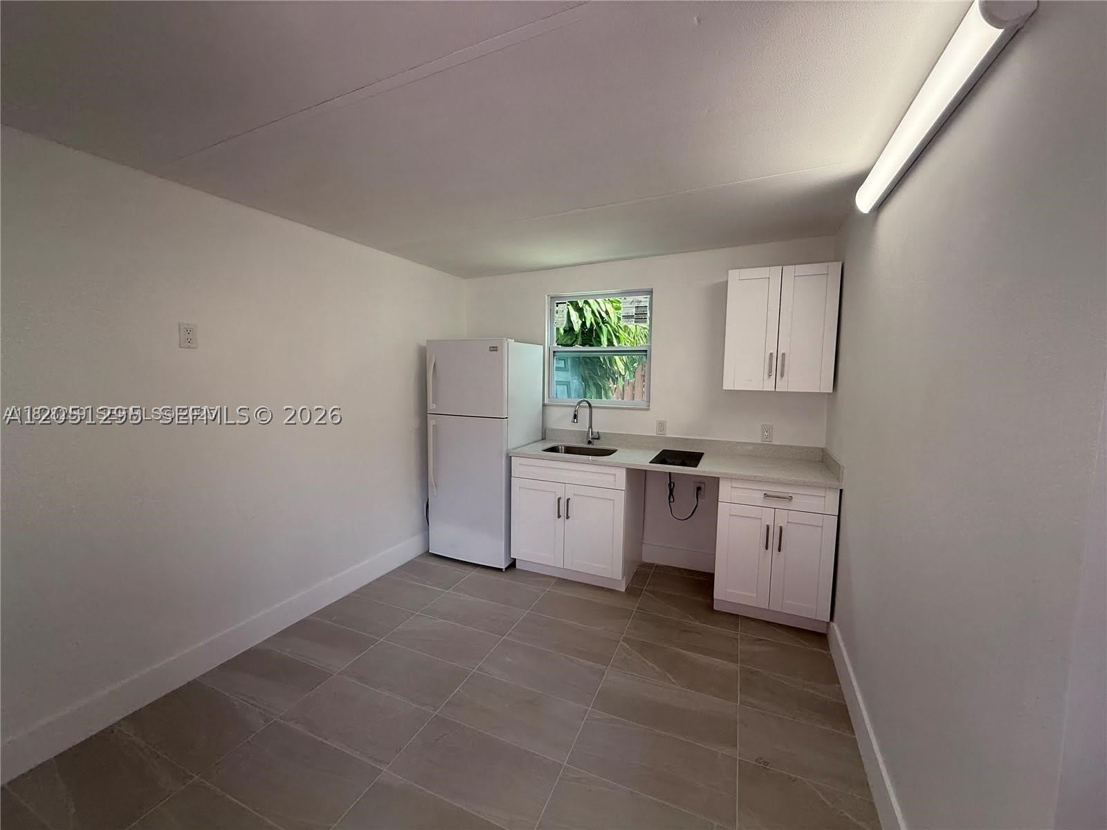 6765 SW 34th St – photo 2