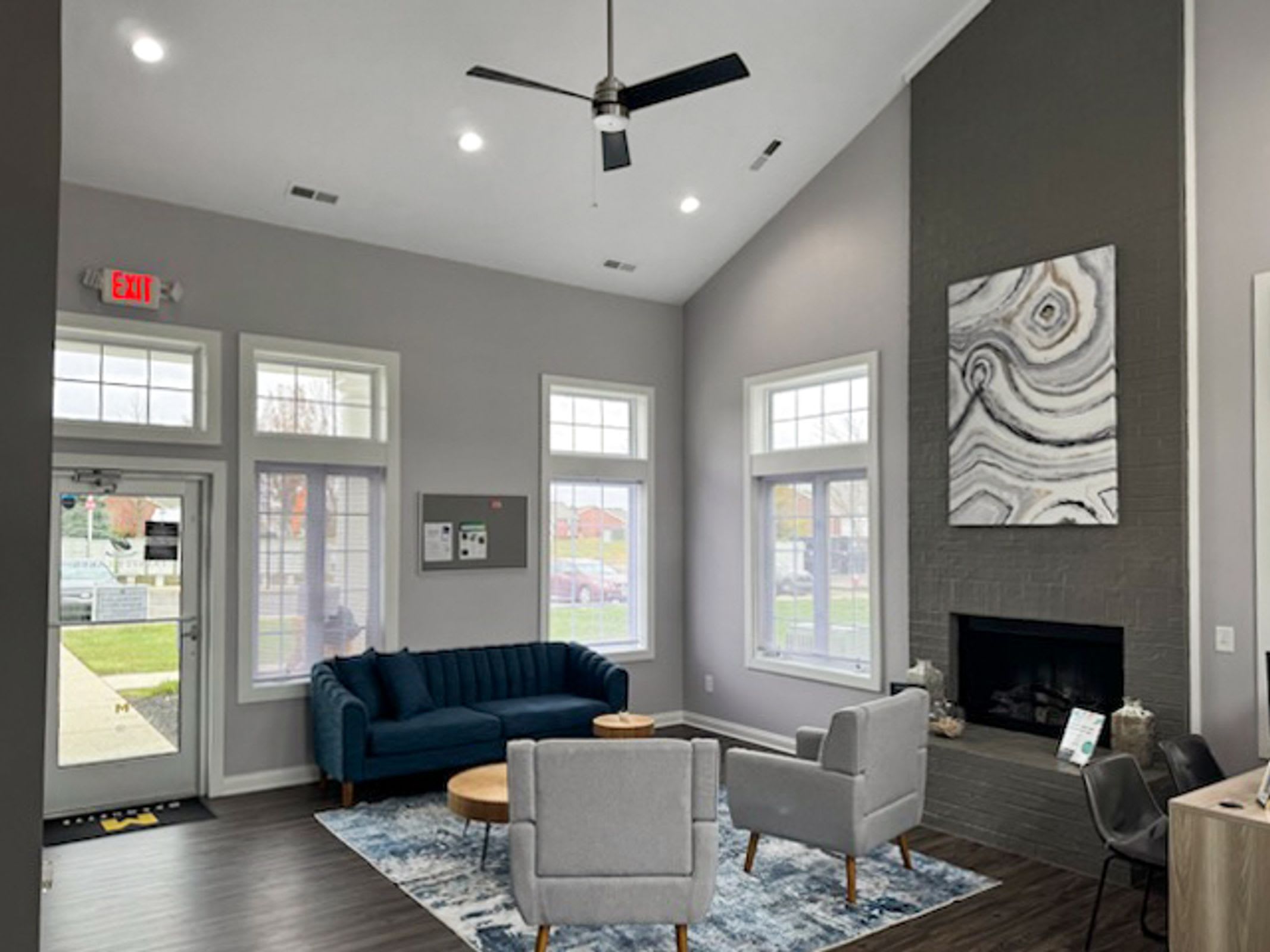 Trinity Lakes Apartments – photo 4