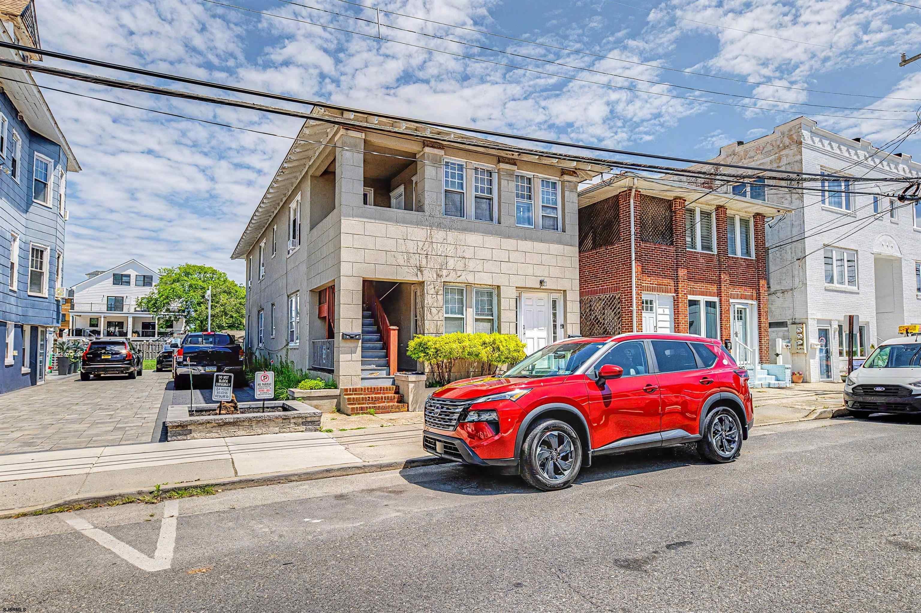 5 N Newport Ave – photo 2