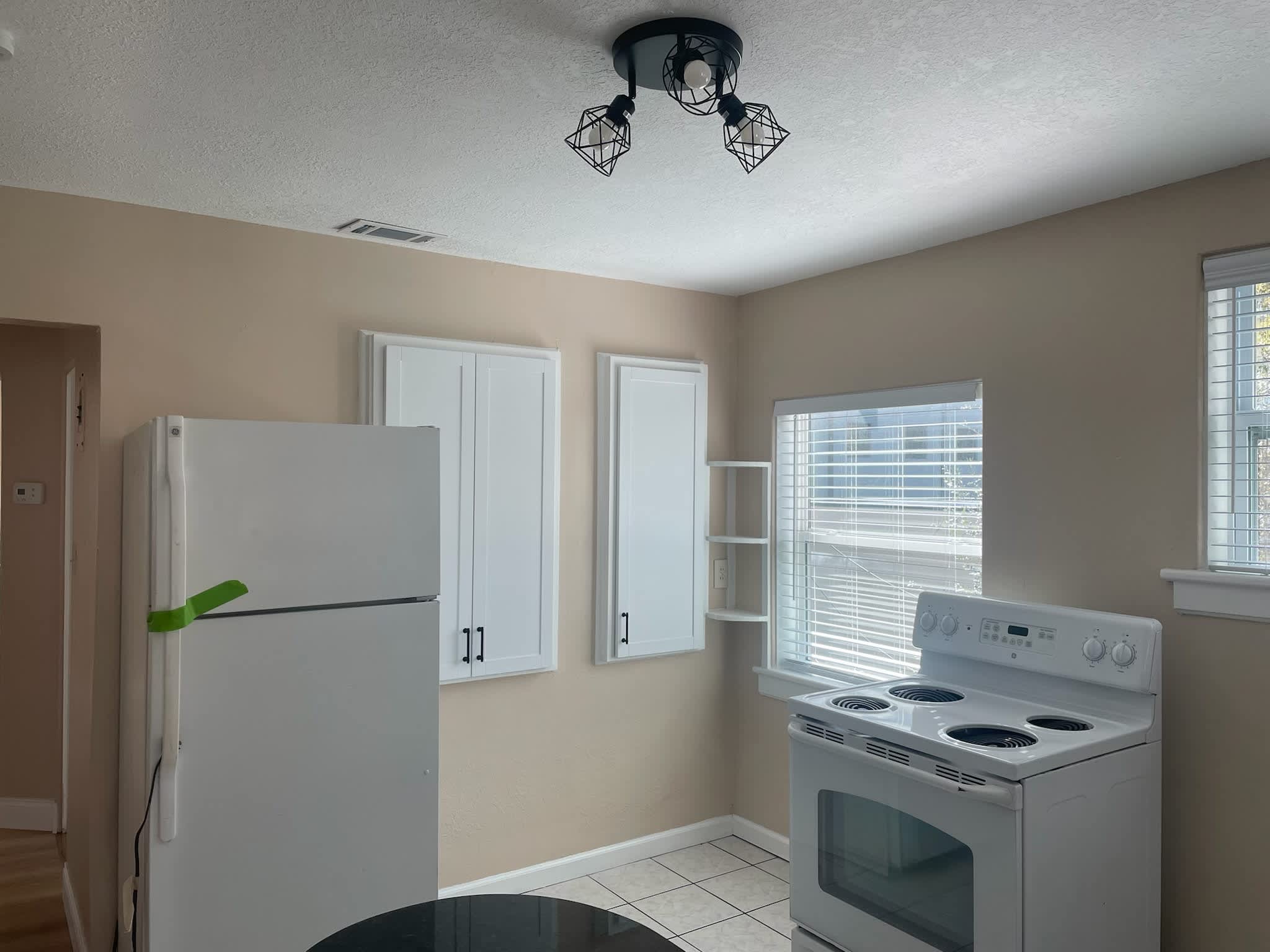 14 S Summerlin Ave – photo 4