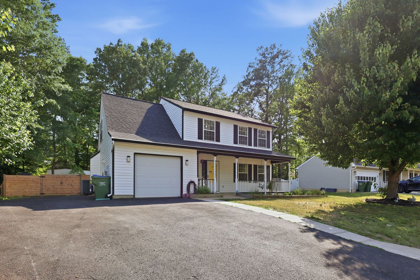 Charming Craftsman Style Beauty Built In 2022 Offering The Perfect Blend Of Modern Comfort Thoughtful Design And Everyday Convenience – photo 2