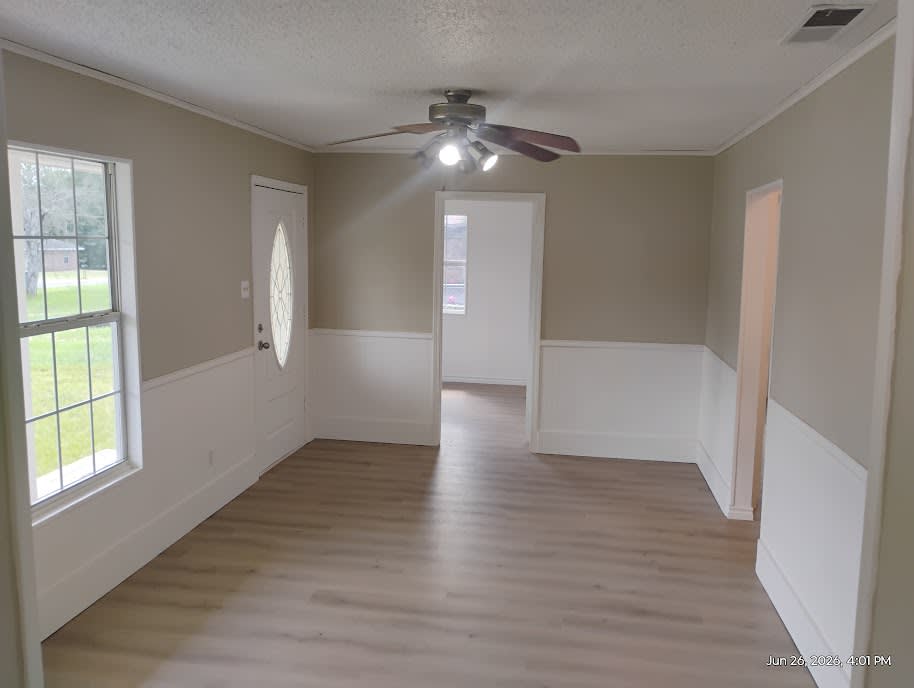 389 Wells St – photo 4