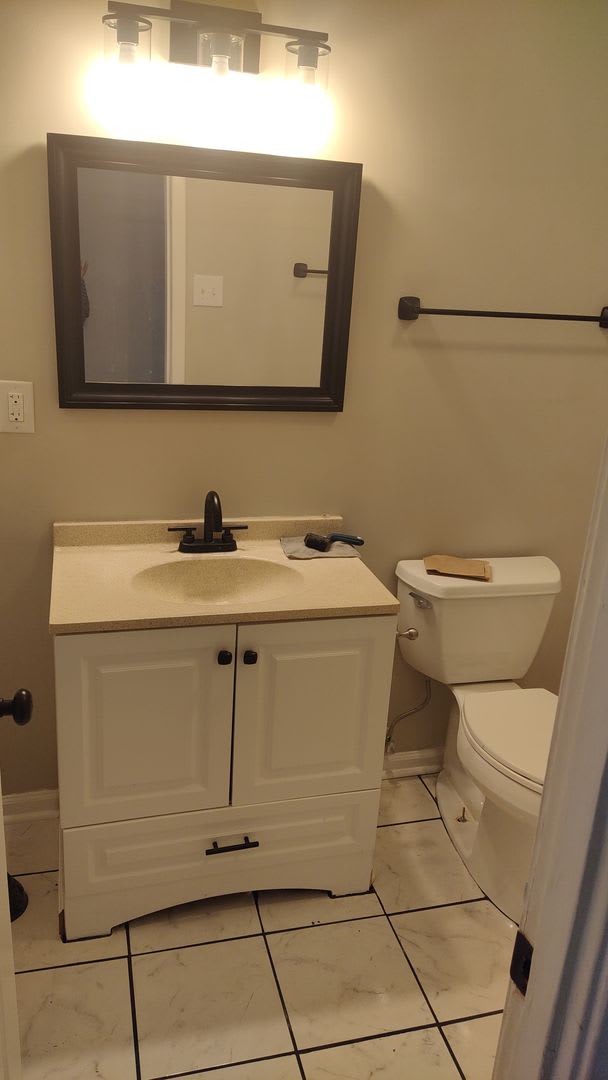 Room In 3 Bedroom Home At Cricketeer Dr – photo 5