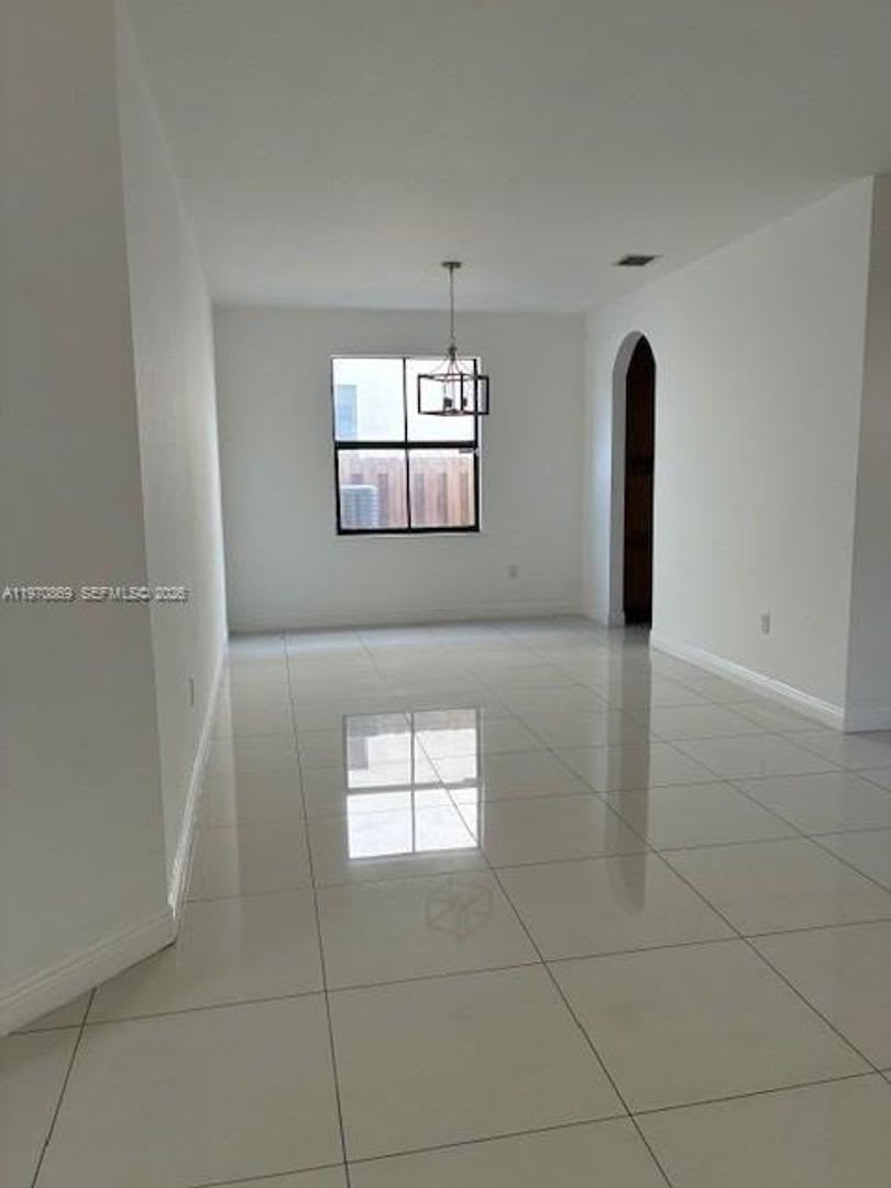 8848 NW 101st Place, Doral, FL 33178 – photo 4