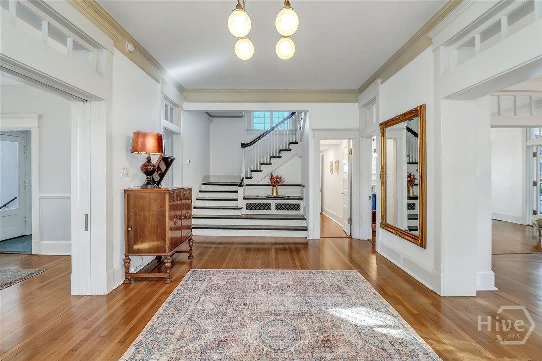 602 E Victory Drive – photo 3