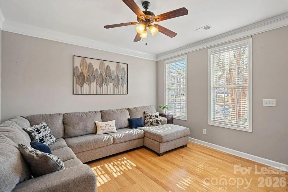 220 Welton Way – photo 2
